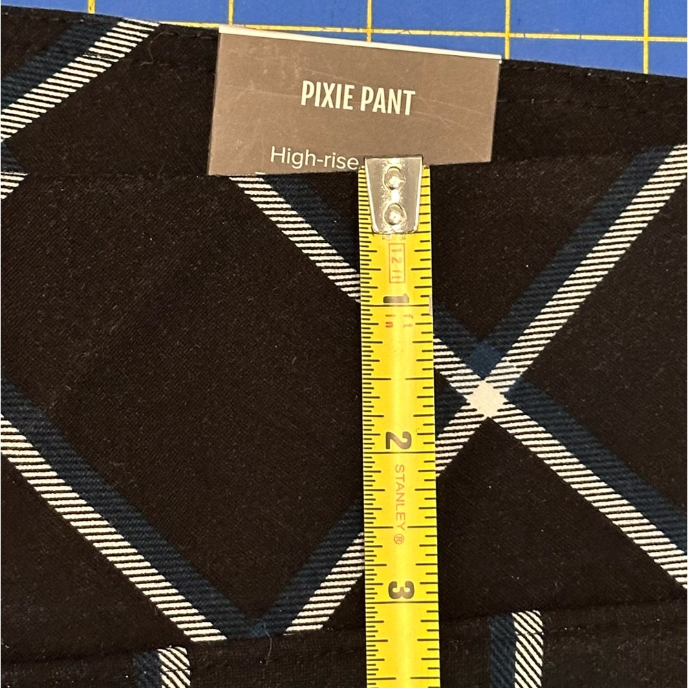 Torrid Pixie Luxe Ponte Knit Pixie Pull On Pant S… - image 7